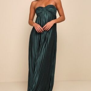 Lulus Whimsical Beauty Emerald Green Satin Plisse Strapless Maxi Dress - Size M